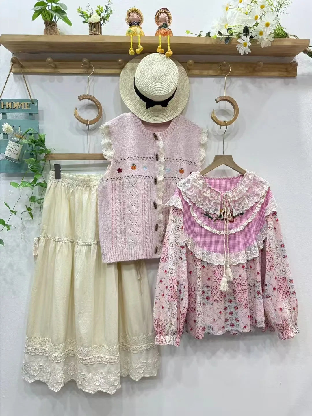 Ruffled Embroidery Lace Loose Blouse