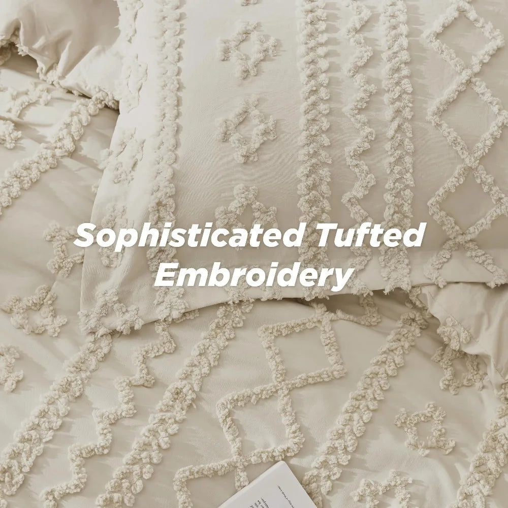 Bedsure Tufted GentleSoft™ 3 Pieces Farmhouse Shabby Chic Embroidery Bedding