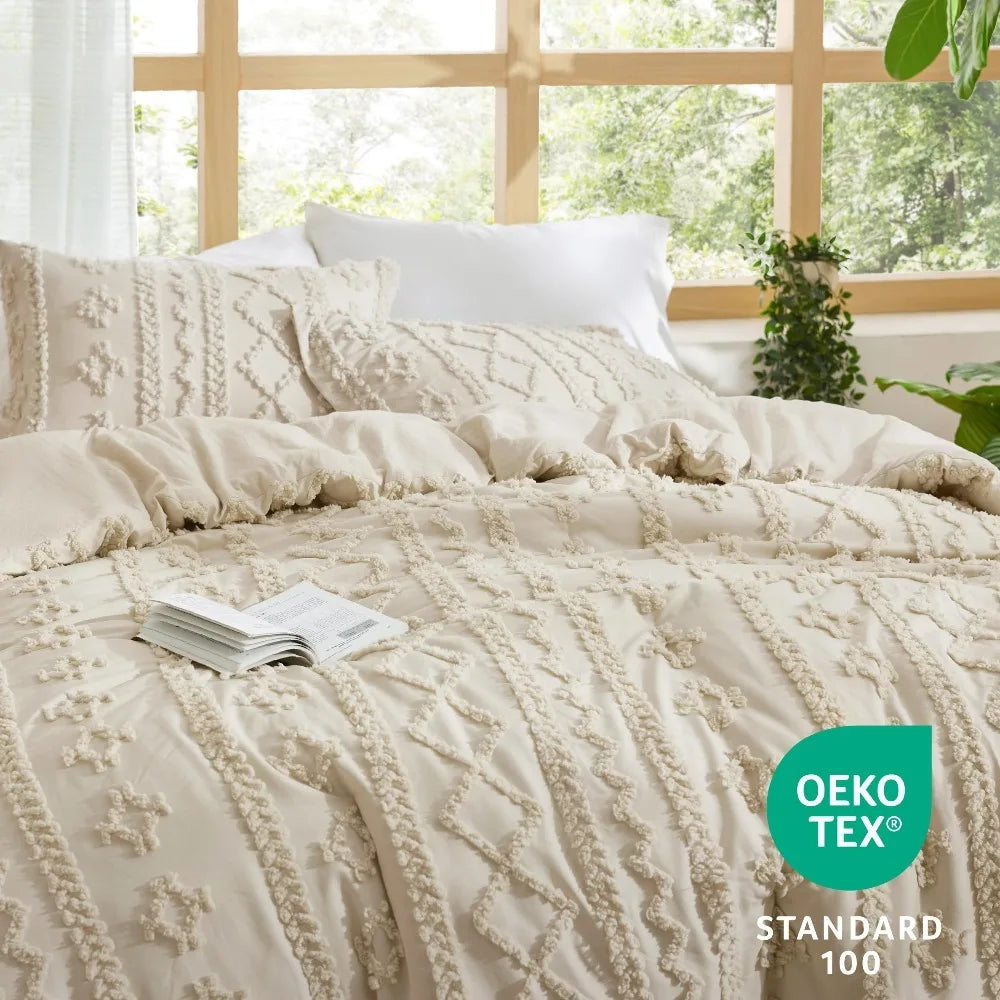 Bedsure Tufted GentleSoft™ 3 Pieces Farmhouse Shabby Chic Embroidery Bedding