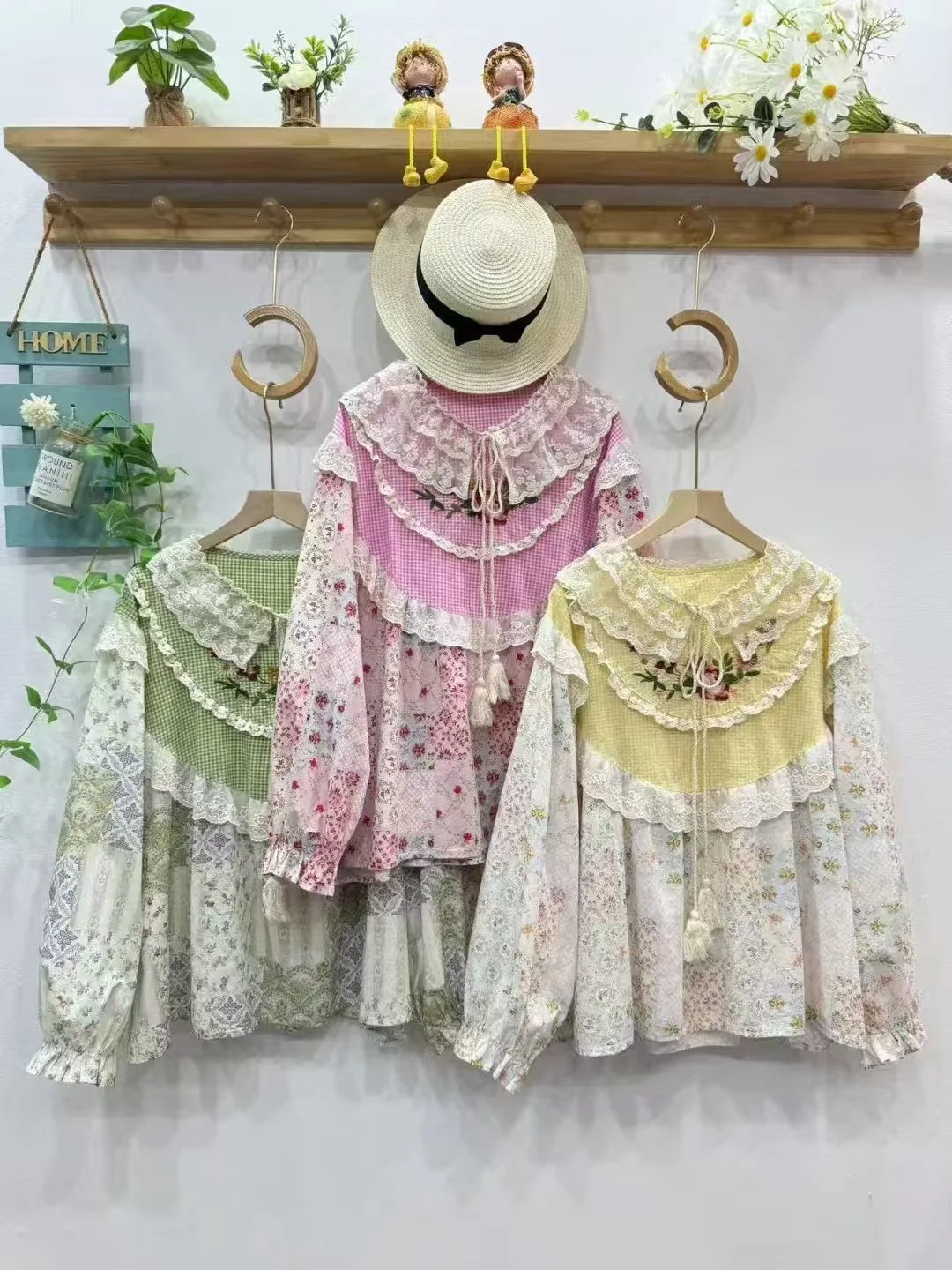 Ruffled Embroidery Lace Loose Blouse