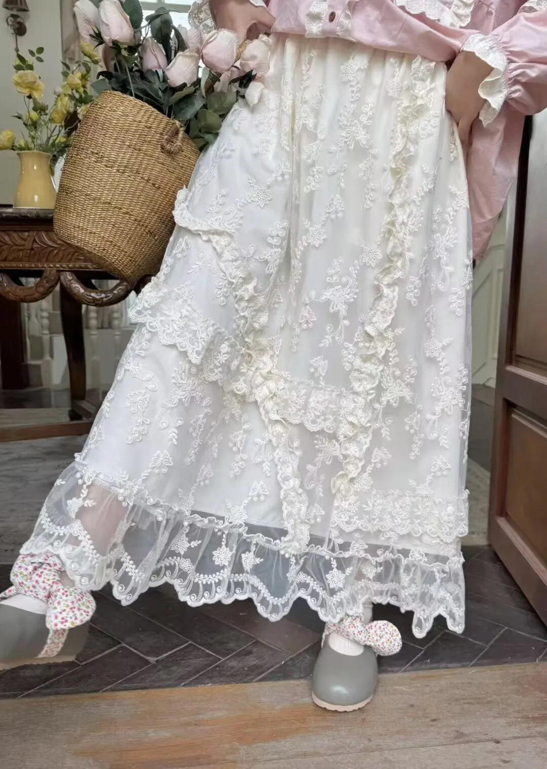 Lace Embroidery Skirts Women Vintage Pleated A-Line Skirt