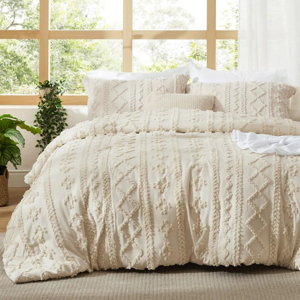 Bedsure Tufted GentleSoft™ 3 Pieces Farmhouse Shabby Chic Embroidery Bedding