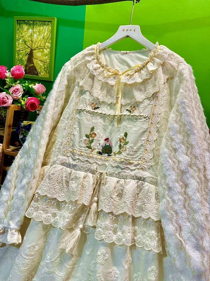 Patchwork Lace Pleated White Long Dress