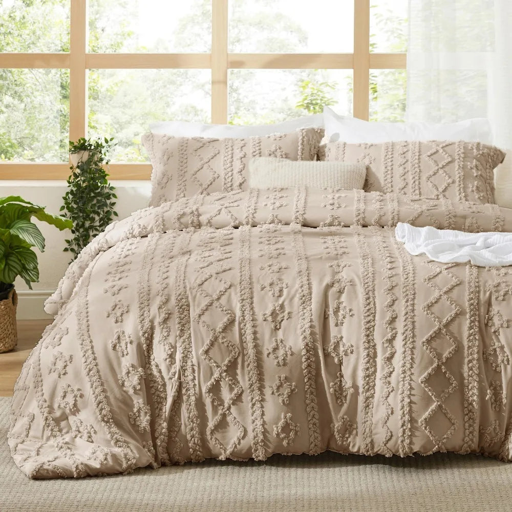 Bedsure Tufted GentleSoft™ 3 Pieces Farmhouse Shabby Chic Embroidery Bedding