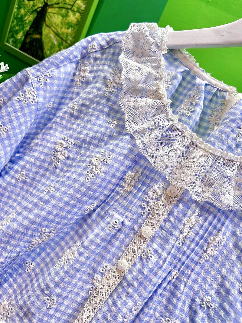 Retro Chic Cotton Linen Plaid Patchwork Eyelet Lace Ruffled Long Sleeve Blouse