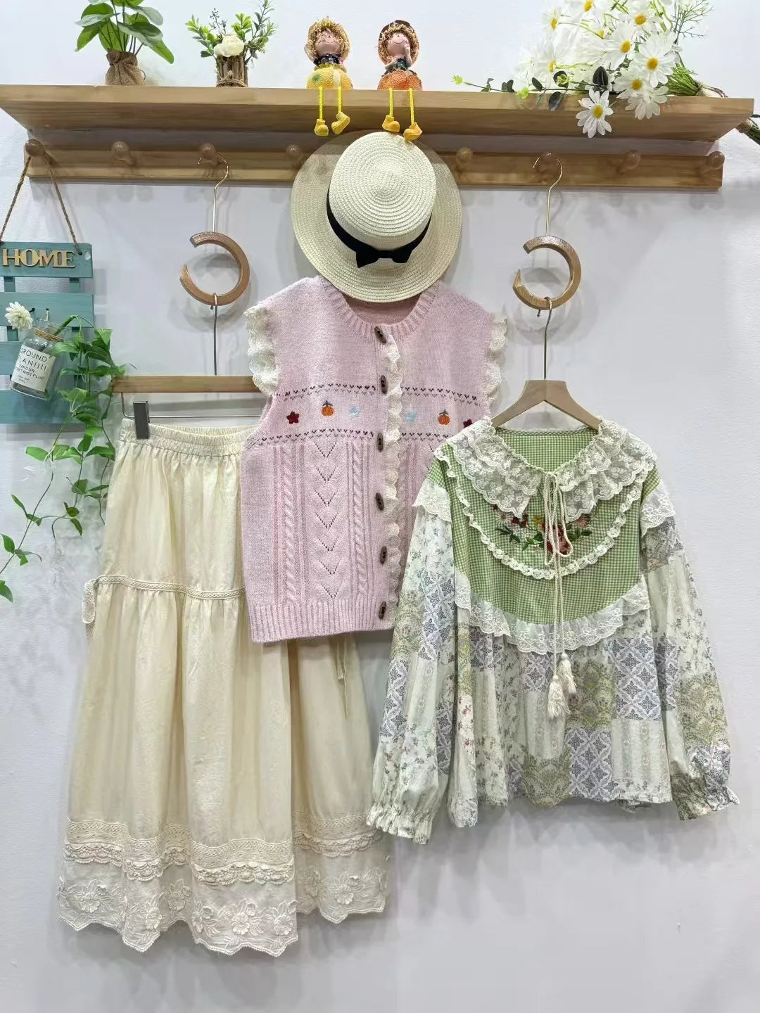 Ruffled Embroidery Lace Loose Blouse