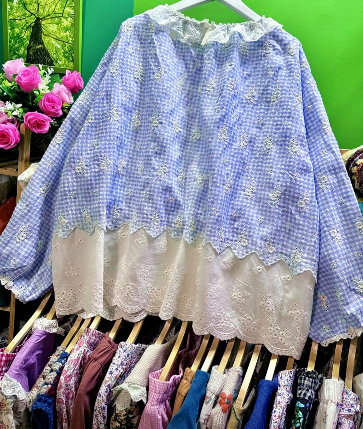 Retro Chic Cotton Linen Plaid Patchwork Eyelet Lace Ruffled Long Sleeve Blouse