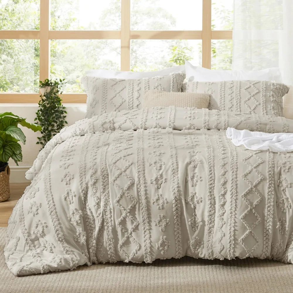 Bedsure Tufted GentleSoft™ 3 Pieces Farmhouse Shabby Chic Embroidery Bedding