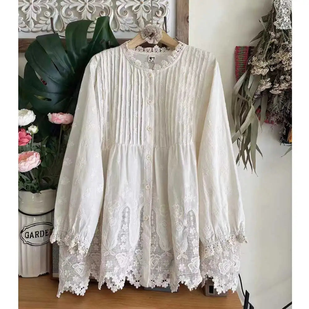 Japanese Sweet Mori Girl Embroidery Hollow Out Patchwork Cotton Shirts Women Spring New O-Neck Long Sleeve Casual Loose Tops