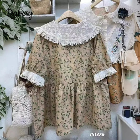 Flower Embroidery Blouse